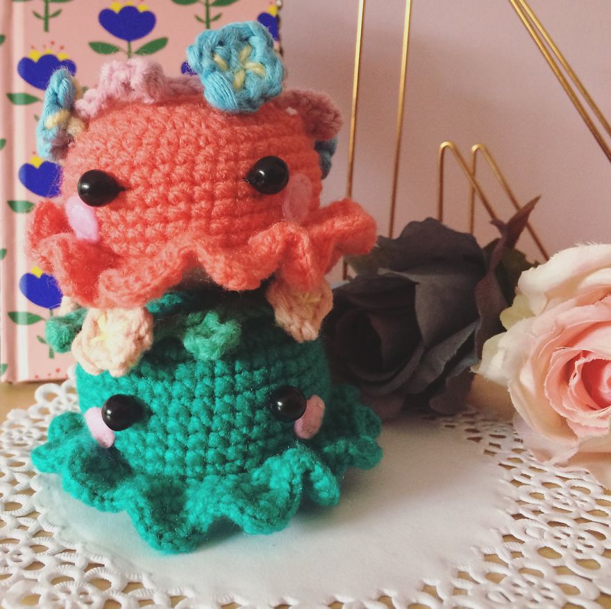 I Crochet Cute Animals To Help Pay For University