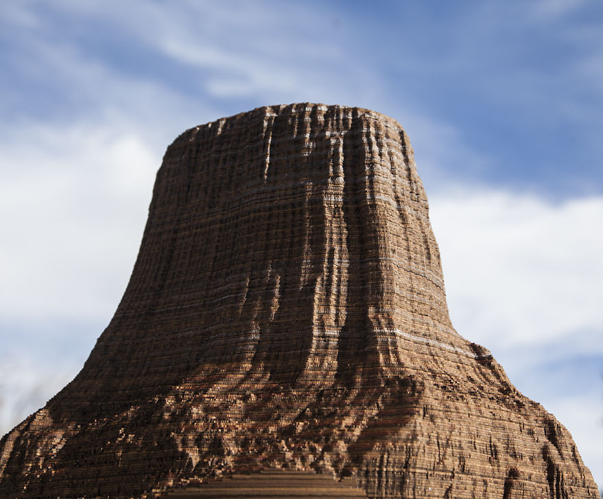 I Made A Super Detailed Psychedelic Model Of Devils Tower