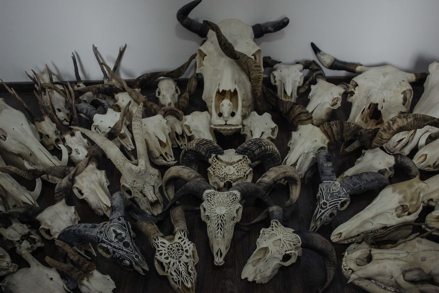 After Being Arrested For Drugs This Man Started Carving Skulls And Turned His Life Around