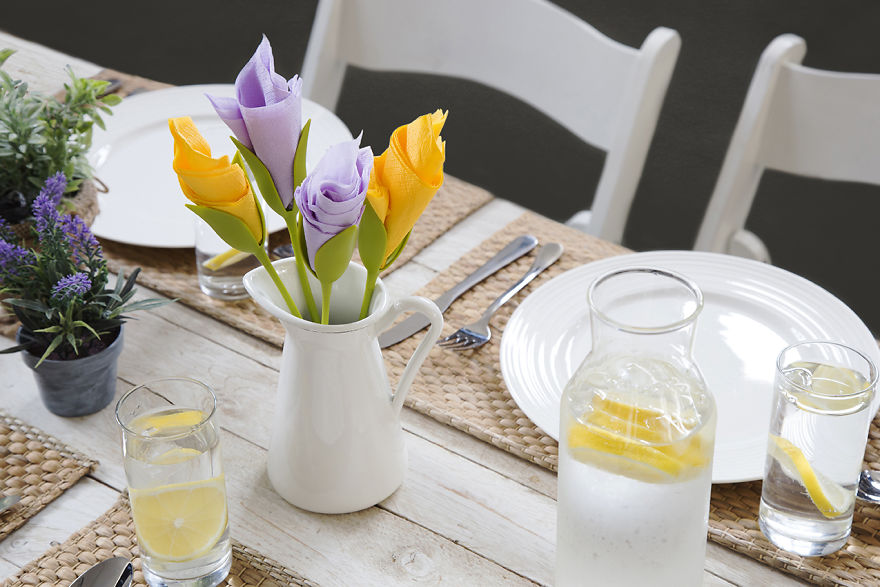 Your Dinner Table Can Bloom With Just A Quick Twist