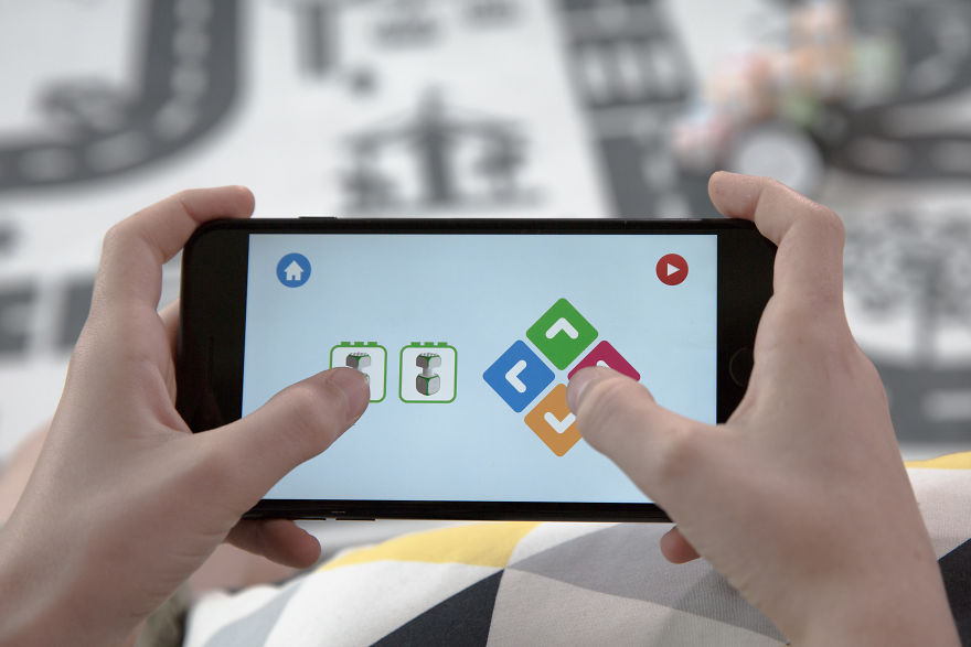 Teaching Coding To Help Kids Feel Creative