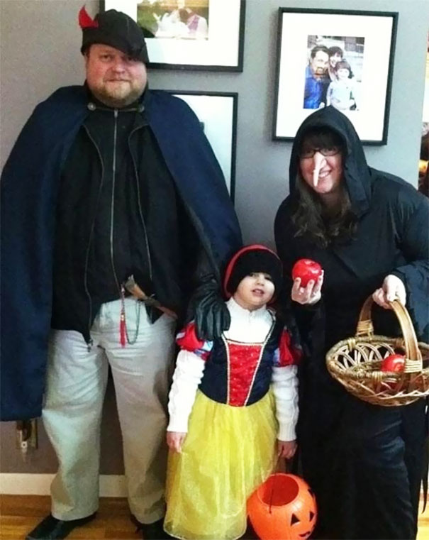 Disney's Snow White Family Costume