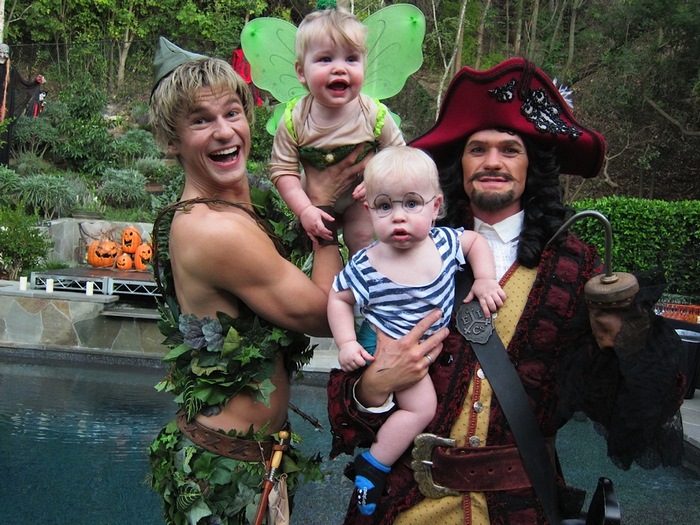 Neil Patrick Harris Just Unveiled His Family's 2017 Halloween Cosplay, And It's Even Better Than Last Year