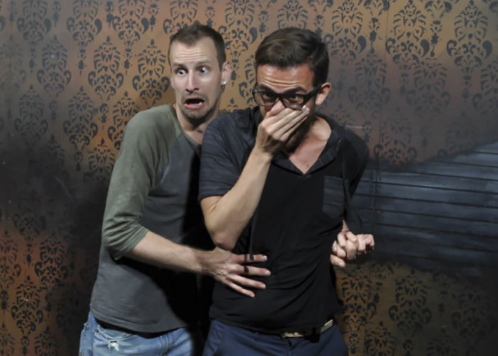 100 Hysterical Moments When People Got Scared To Death At A Haunted House, Caught By A Secret Cam