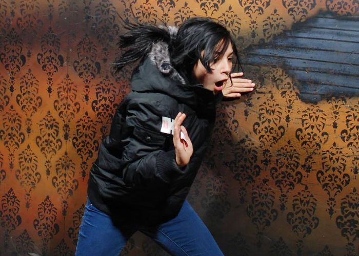 100 Hysterical Moments When People Got Scared To Death At A Haunted House, Caught By A Secret Cam