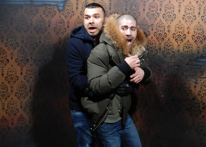 100 Hysterical Moments When People Got Scared To Death At A Haunted House, Caught By A Secret Cam