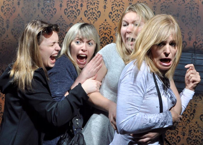100 Hysterical Moments When People Got Scared To Death At A Haunted House, Caught By A Secret Cam