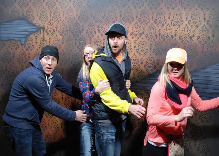 100 Hysterical Moments When People Got Scared To Death At A Haunted House, Caught By A Secret Cam