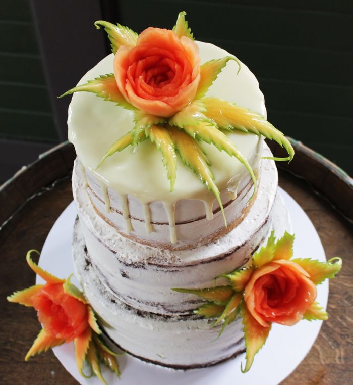 I’ve Transformed A Paw Paw Into Flowers In Only 10 Minutes To Decorate A Special Wedding Cake In Sydney