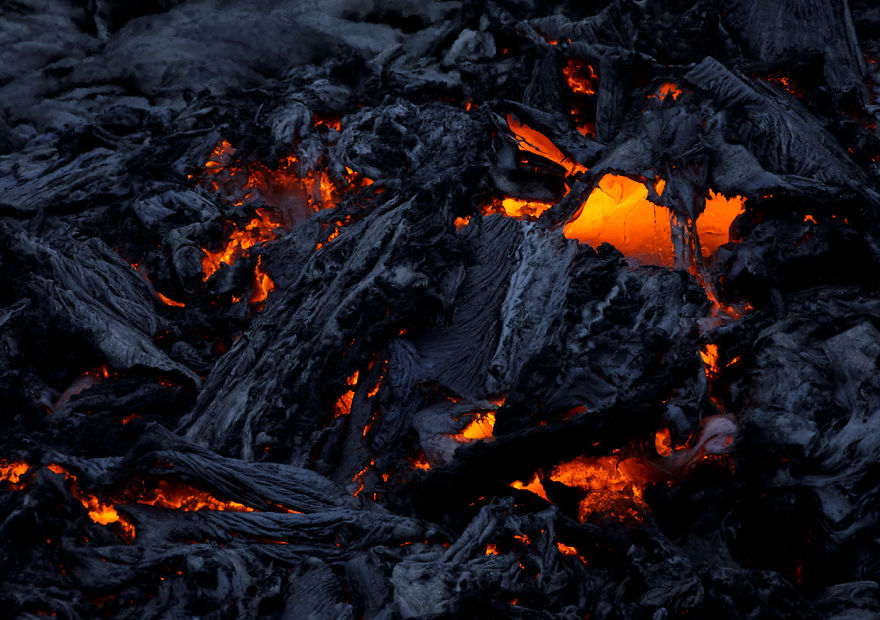 j Kilauea Lava Flows 7 10 2017 9 59f8c7fa7b038  880 - Fotógrafo chega muito perto de lava com o seu Drone
