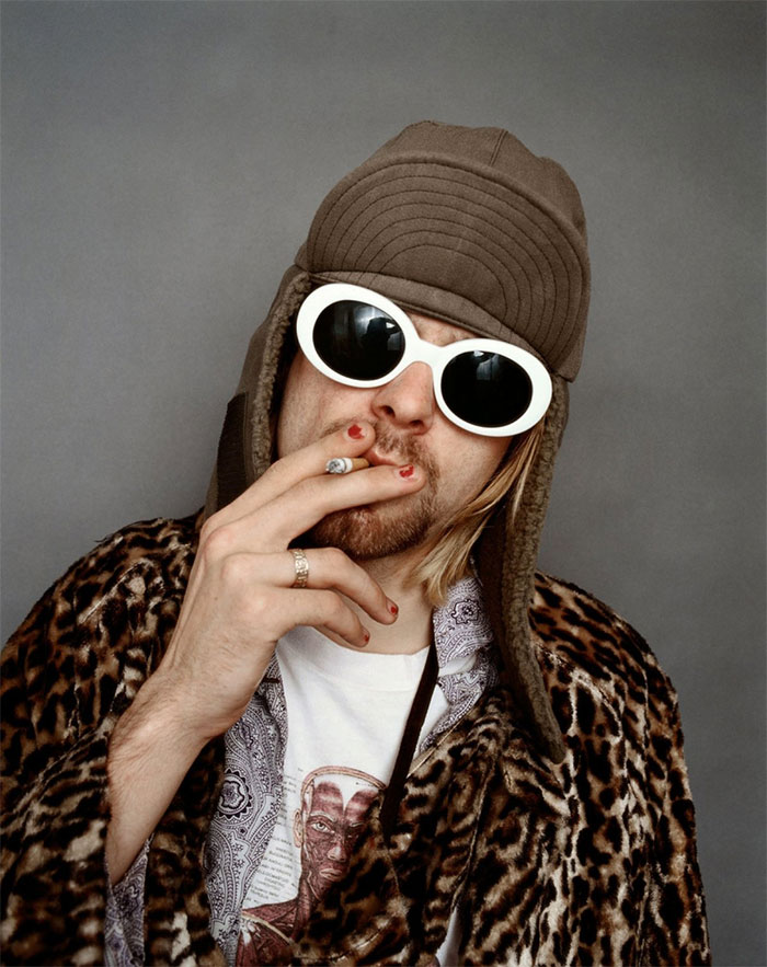 Photo of Kurt Cobain smoking cigarette