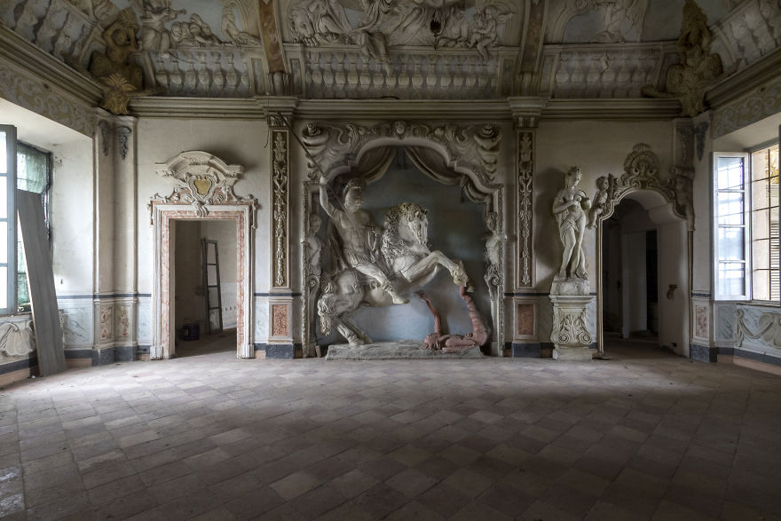 I Photographed An Abandoned Masterpiece In Italia