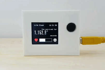 I Created A Life Clock, That Displays The Number Of Seconds Since Your Birth Like A Video Game