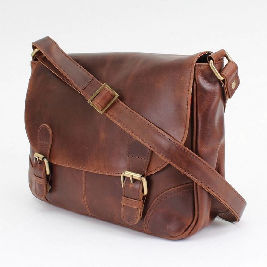 This Is What Your Bag Says About You This Is What Your Bag Says About You