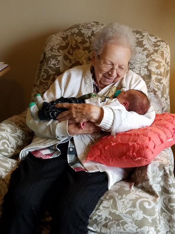 My 94 Year Old Grandma Meeting Her Great Grandson For The First Time. Grandpa Passed Away A Month Before My Son Was Born But Grandma Said His Pants Are Identical To The Ones My Grandpa Wore All The Time. I Never Realized It Till She Mentioned It. Makes Me Smile