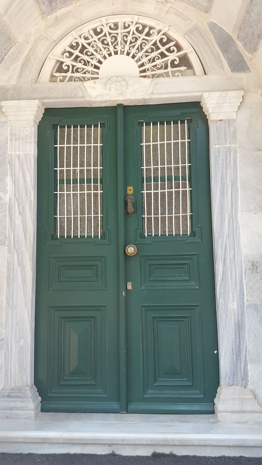 A Moldavian Girl Follows The Doors (Part 2): In Kos Town, Greece