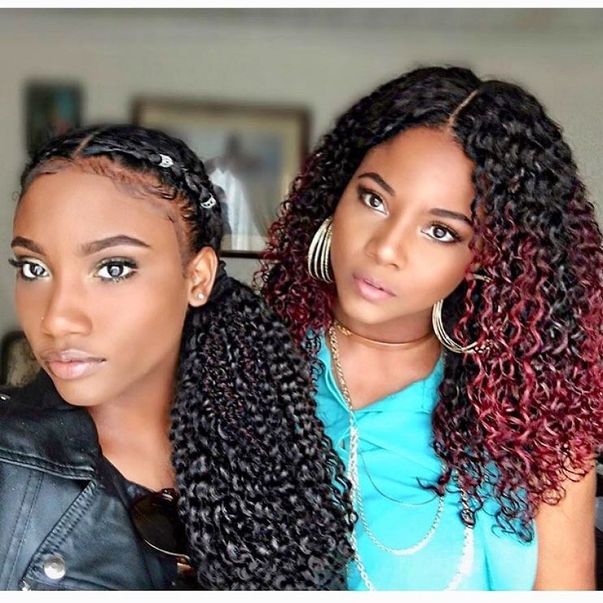 Hairdresser Is Successful On The Internet Because She Seems To Be The Sister Of Her Daughters, Could You Tell Who The Mother Is? Hairdresser Is Successful On The Internet Because She Seems To Be The Sister Of Her Daughters, Could You Tell Who The Mother Is?