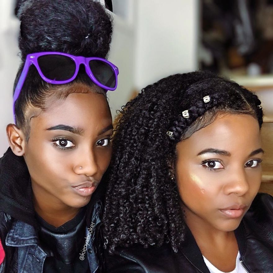 Hairdresser Is Successful On The Internet Because She Seems To Be The Sister Of Her Daughters, Could You Tell Who The Mother Is? Hairdresser Is Successful On The Internet Because She Seems To Be The Sister Of Her Daughters, Could You Tell Who The Mother Is?