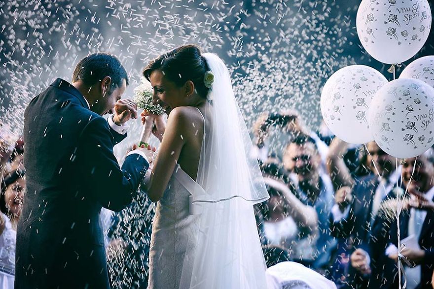 Award Winning Photographs Show The Excitement Of The Bride And Groom On A Great Wedding Day