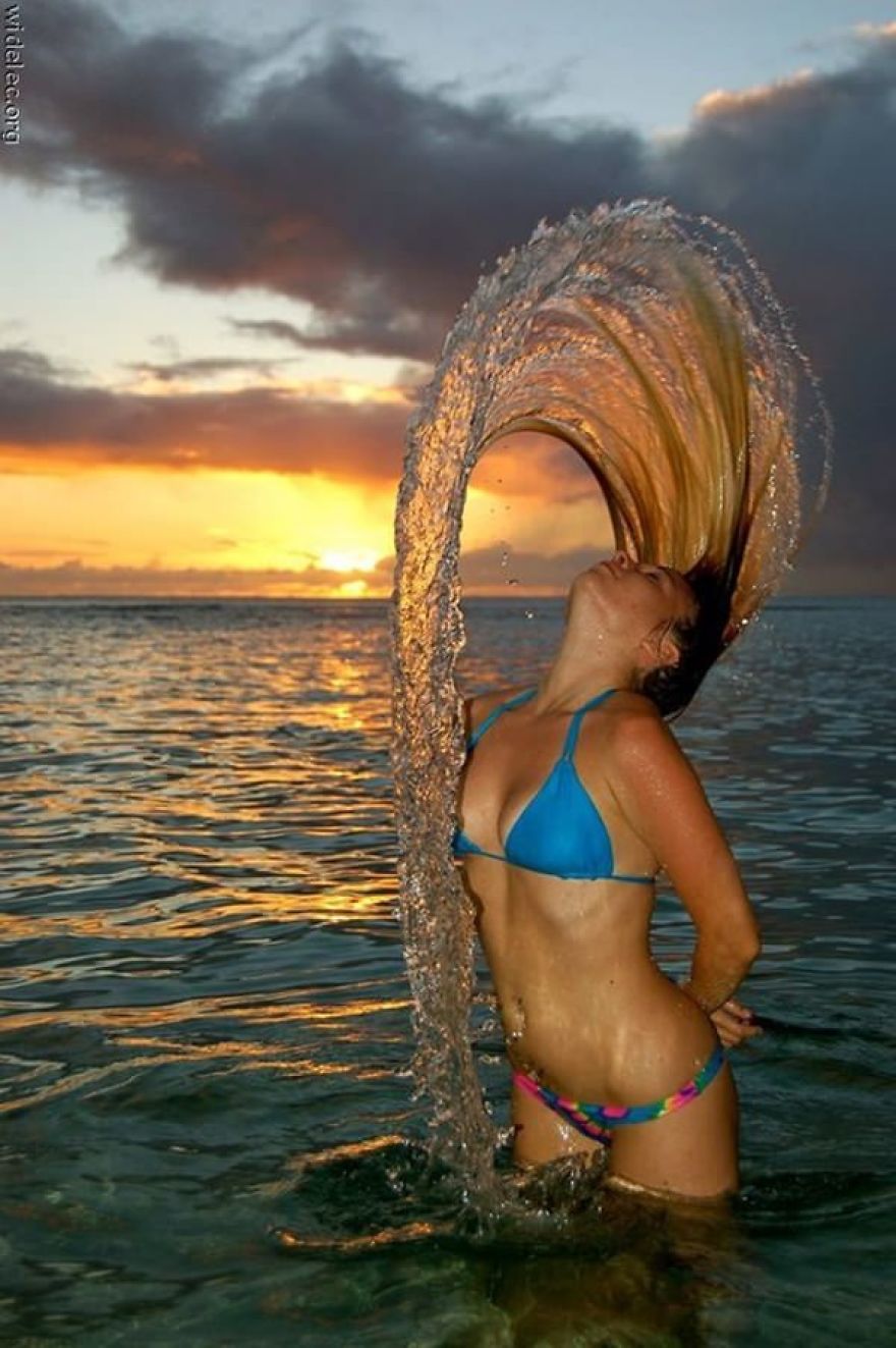 I Found Some Of The Most Perfectly Timed Photos In The World