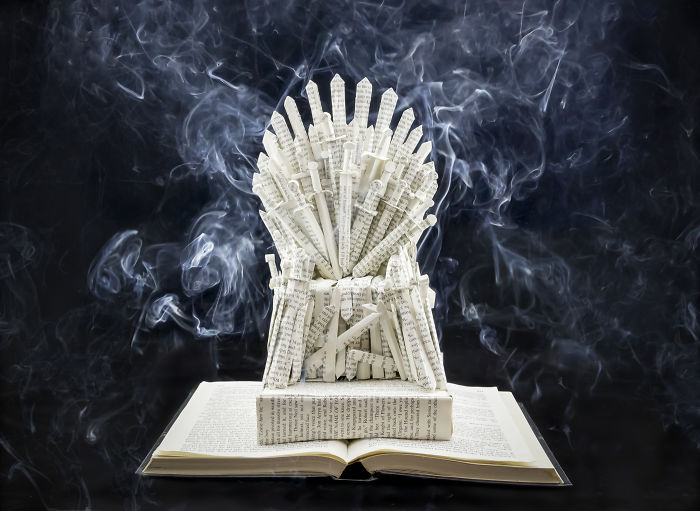 I Make Game Of Thrones Sculptures Using The Books From The Series