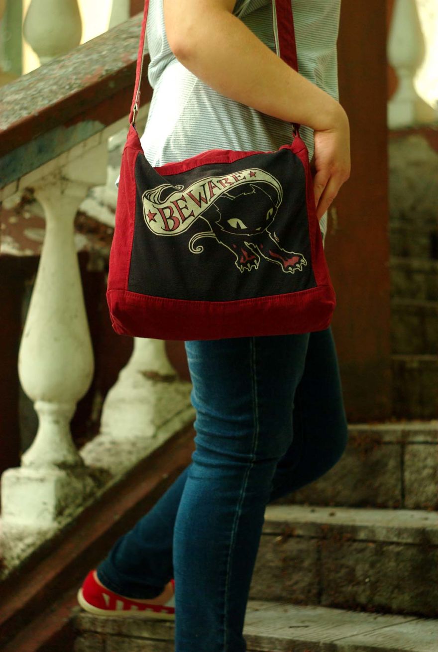 Upcycling Can Be Fun.
upcycled Goods Can Be Beautiful. Upcycling Can Be Fun.
upcycled Goods Can Be Beautiful.