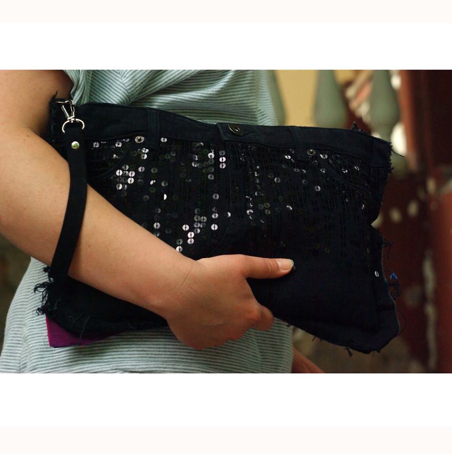 Upcycling Can Be Fun.
upcycled Goods Can Be Beautiful. Upcycling Can Be Fun.
upcycled Goods Can Be Beautiful.