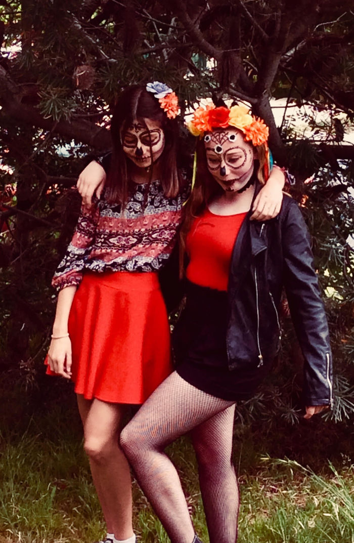 Friend On The Right, Day Of The Dead Theme