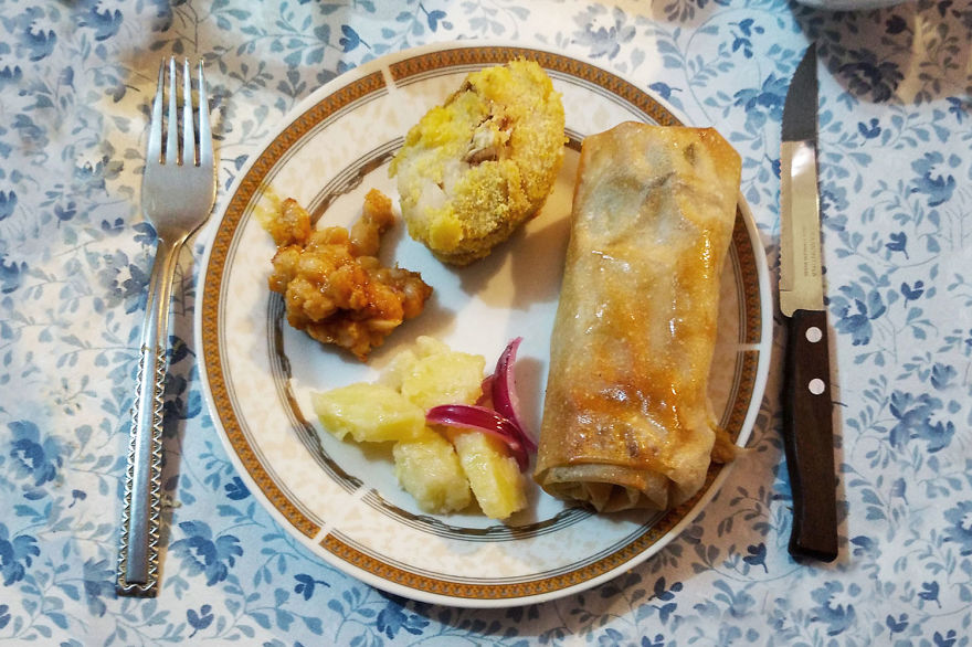 We Asked People All Over The Word What They Eat For Christmas Dinner
