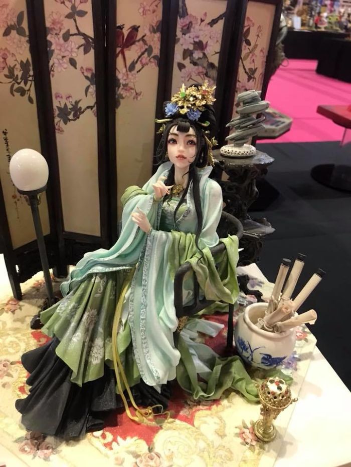 Confectioners Make Amazing Cakes On Display In London And You Would Not Have The Guts To Eat Them