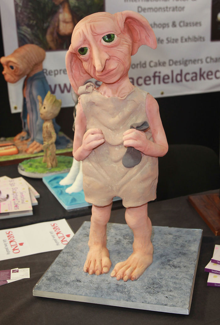 Confectioners Make Amazing Cakes On Display In London And You Would Not Have The Guts To Eat Them