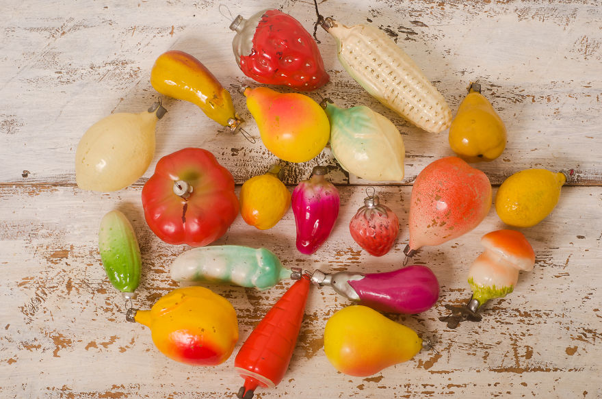 Vintage Ornaments For Real Christmas Spirit.
