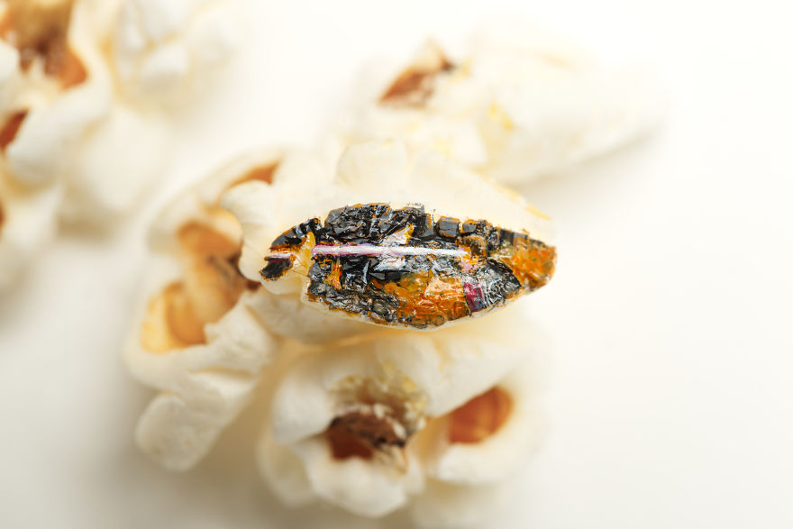 Artist Paints Miniatures On Popcorn Inspired By His Favorite Movies