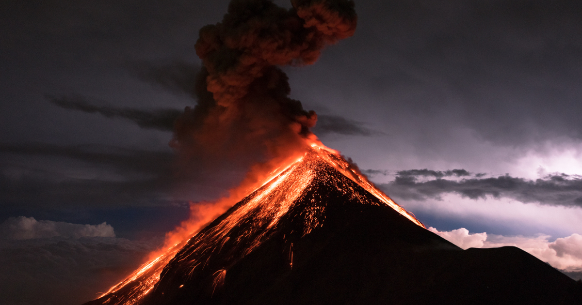 I Captured The Beauty Of The Volcano Fuego During The Eruption | Bored ...