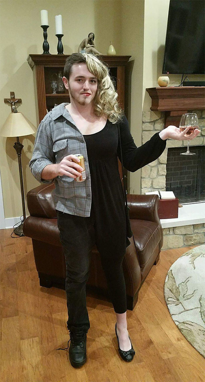 Mi hermano dijo que su novia no podía ir a la fiesta de Halloween, así que él vino por los dos