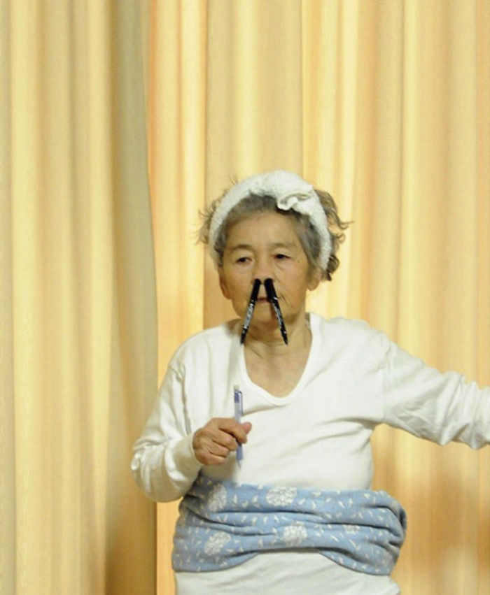 Funny-Self-Portraits-Kimiko-Nishimoto-89-Year-Old