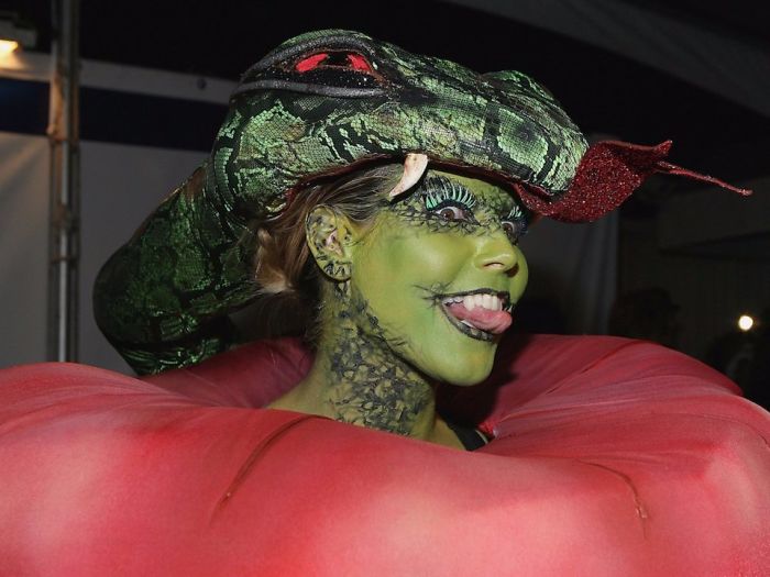 Heidi Klum Finally Reveals This Year's Costume, Proves She's The Queen Of Halloween Once More