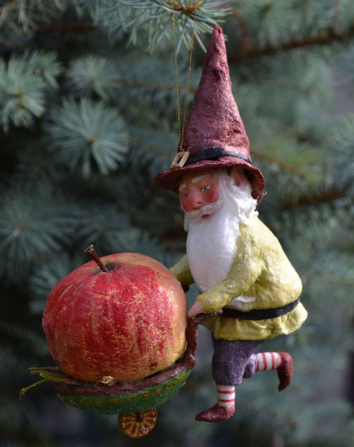 Russian Artist Models Lovely Paper-Mache Christmas Toys As If From The Past