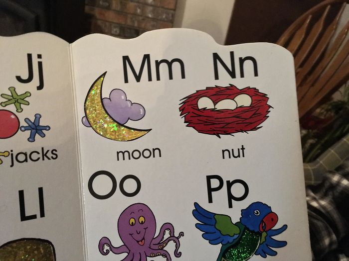 This Typo For N In My Nephew’s Alphabet Board Book. The Editor Had Only 26 Words To Review... And Somehow This Was Missed.