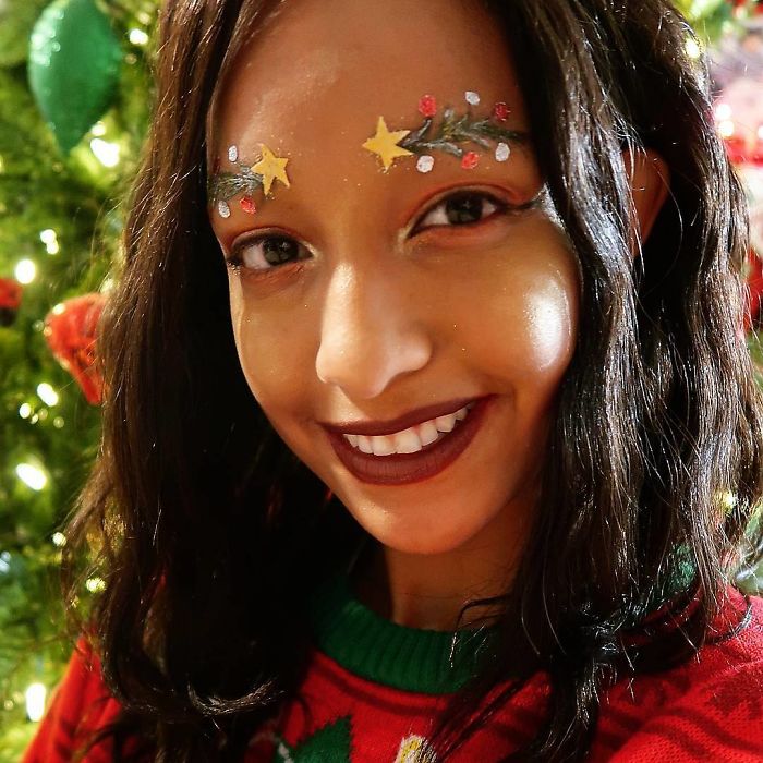 Christmas-Tree-Eyebrows-Taytay_xx