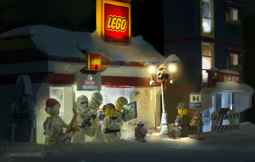 Merry Force Be With You! I Couldn't Wait To The Premiere So I Created Xmas Themed Lego Star Wars Photos