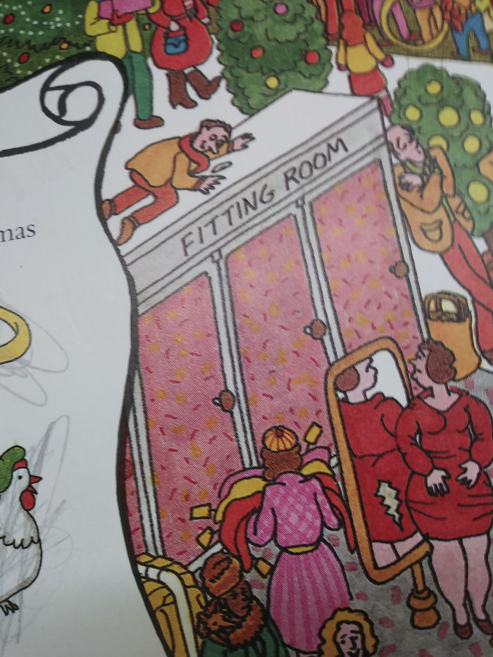 Libro navideño infantil con extrañas escenas