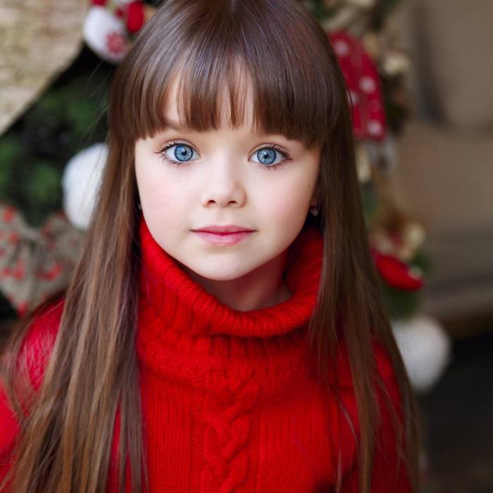 6-Year-Old Russian With Beautiful Blue Eyes Is Voted The Most Beautiful Girl In The World