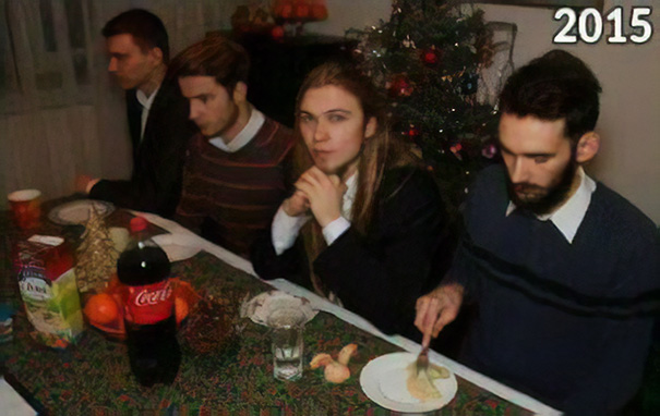 Every Year These 4 Friends Take The Same Christmas Photo, And The Way They Change Is Amazing