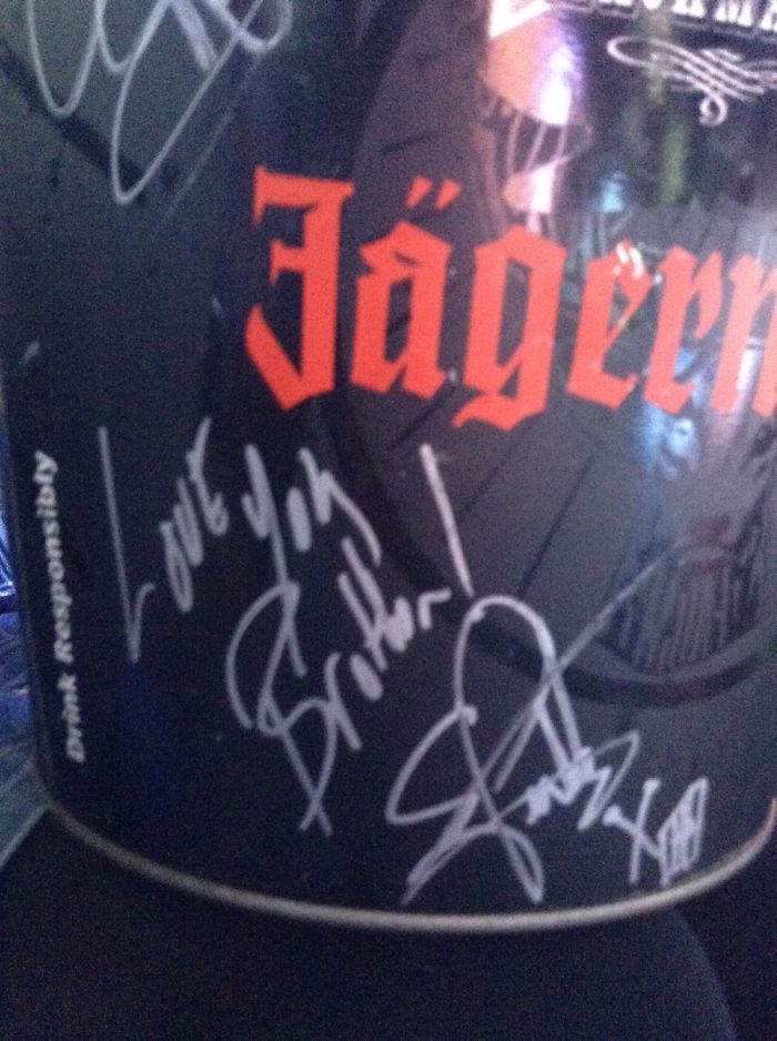 Rode In A Limo 4 Friends Bday, Was A Bucket Signed By Slash From Guns'n'roses & Other Musicians