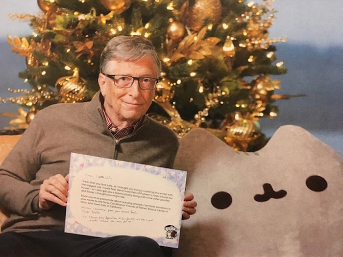 secret santa gifts reddit bill gates viettellc 1 - Woman Shares What Happens When Bill Gates Is Your Secret Santa