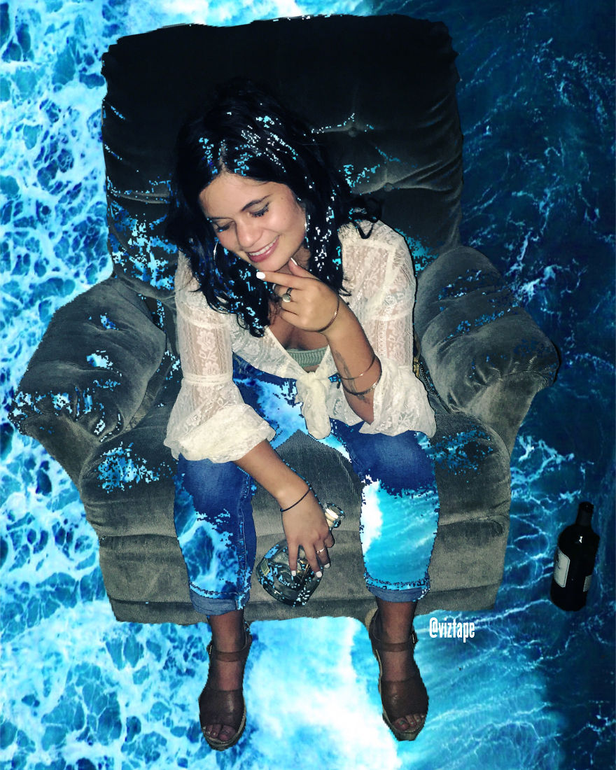 Girl Turns Her Schizophrenic Perceptions Into Trippy Self-Portaits