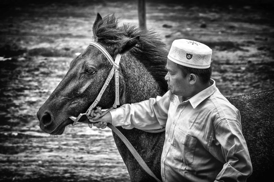 A Day Spent With Locals In The Highlands Of Sumatra Capturing A Traditional Horse Race