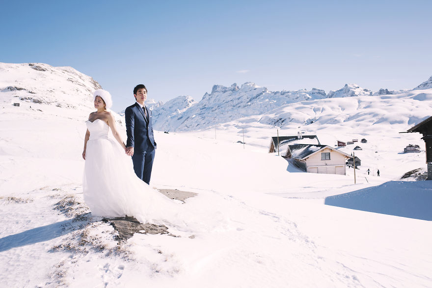 Young Hong Kong Couple Travelled To The Swiss Alps In Search For Snowy Photos And The Result Is Breathtaking
