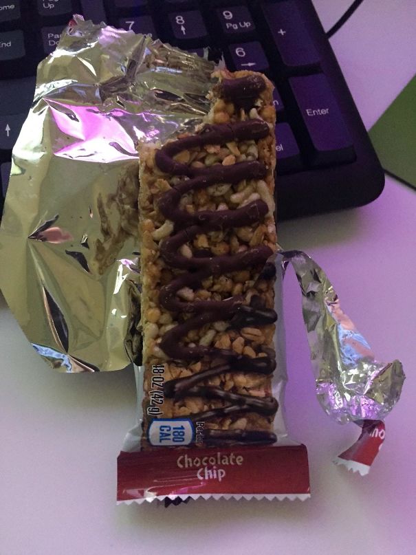This Granola Bar's Rapper Image Is Perfectly Accurate